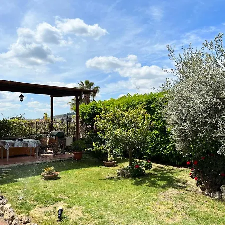 ***** La Casa Di Giò
