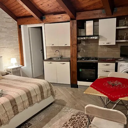 Apartment ***** La Casa Di Gio
