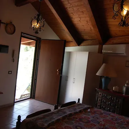 ***** La Casa Di Gio